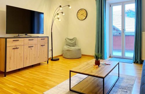 Waldkirchen Apartment | !GoldPath! FeWo - Comfortable - Central - Balkon - Tiefgarage