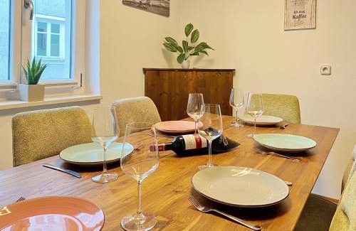 Waldkirchen Apartment | !GoldPath! FeWo - Comfortable - Central - Balkon - Tiefgarage