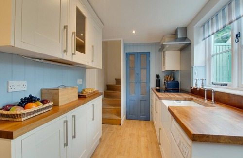 Corpusty House | Goldsmith's Cottage - Two Bedroom House, Sleeps 3