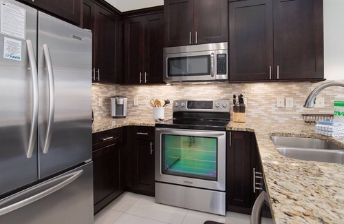 Villa Lago House | Golf Cart Included ~ Community Pool ~ Family Friendly