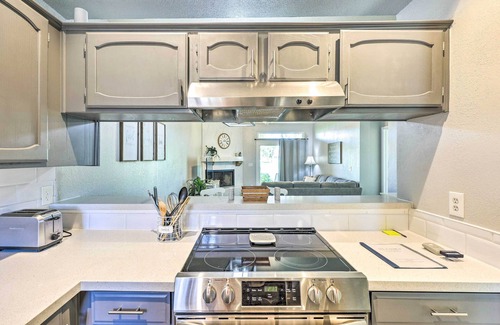 Arrowhead Ranch Condo | Golf Course Views & Pool Access: Glendale Condo!