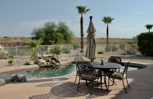 Surprise House | GOLF EVERY DAY & ENJOY OUR SPARKLING POOL IN PRIVATE BACK YARD