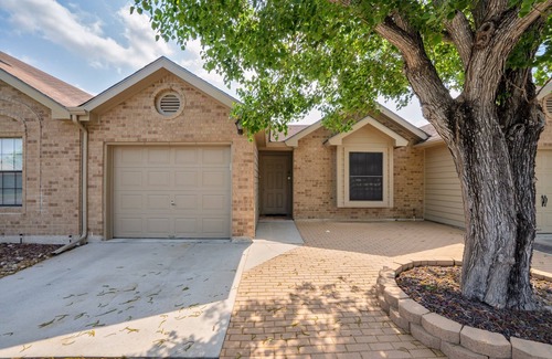 Palm Valley House | Golf, Quiet, king and Queen Suite, Winter Texans, Seasonal, Monthly Rentals
