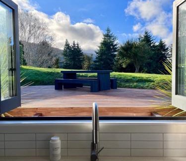 Dunedin House | Golfer's Nest, Dunedin