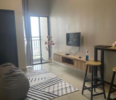 Batu Caves Apartment | Gombak, KL at Ayuman Suites with Netflix & panoramic view of Gombak & Batu Caves
