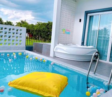 Chiang Phin Villa | Good View Pool Villa Udonthani