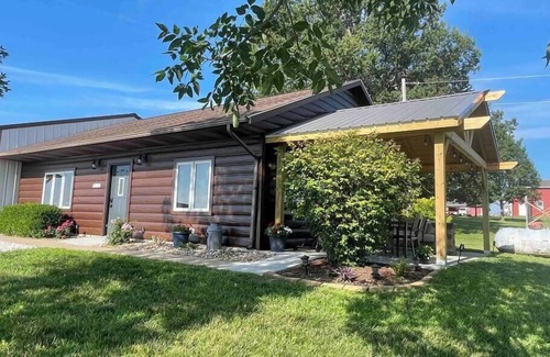 Bevier Cabin | Goose Lodge - at The Lodges of Long Branch