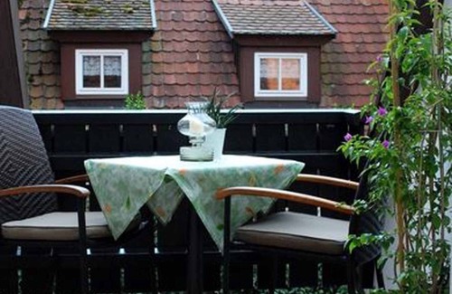 Altstadt Apartment | Gorßzügig geschnittenes 85qm Feriendomizil, Lounge Liege und Balkon, herrlicher Ausblick