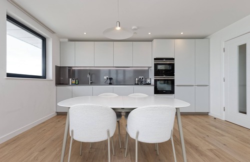 Ramsgate Apartment | Gorgeous 2 Bed Apartment with Stunning Sea Views