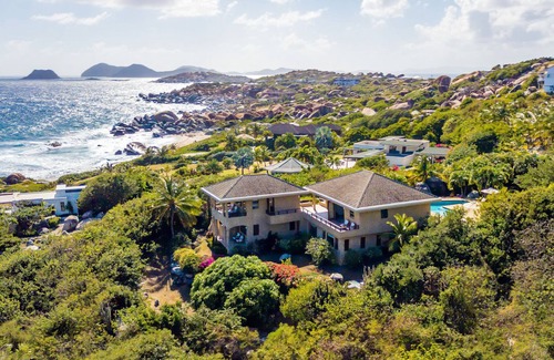 Little Trunk Bay Villa | Gorgeous 3 BR Villa with Spectacular Views of Crook's Bay. Renovated & Ready!