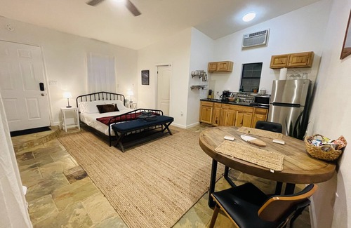 Austin Cottage | Gorgeous 3 cottage cluster, private homes with shared courtyard