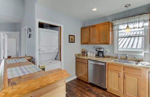 Noblesville House | Gorgeous 5BR Home! Walk To Downtown Noblesville!