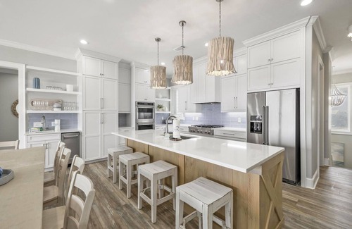 Villa Primera House | Gorgeous 6 Bedroom, 6.5 Bath Gulf Front Home with Private Pool!