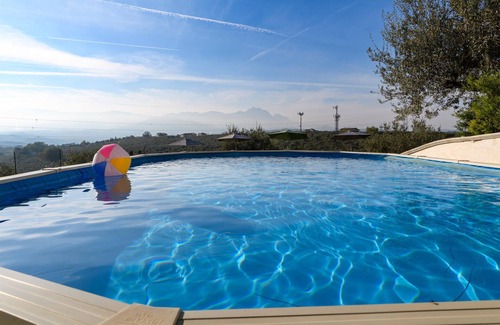 Moscufo Apartment | Gorgeous apartment in Moscufo with WiFi