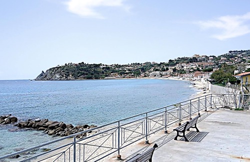 Santa Maria Apartment | Gorgeous apartment in Ricadi
