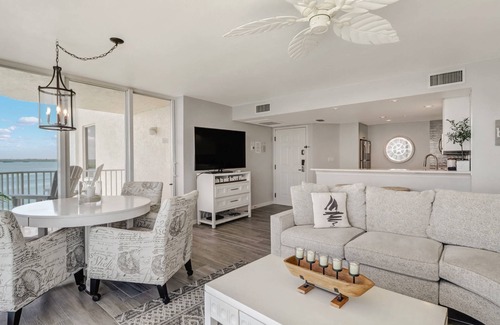 Fort Myers Beach Condo | Gorgeous Bay Water View! Pool, Beach Gear, Free WiFi & Parking, Over $150 of Free Daily Activities!