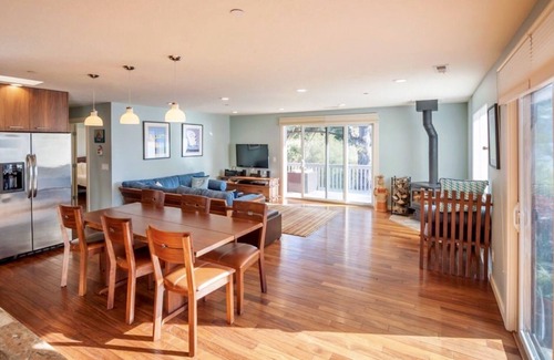 Marshall Cottage | Gorgeous Bayside Cottage on Magical Tomales Bay (Point Reyes, Marshall)
