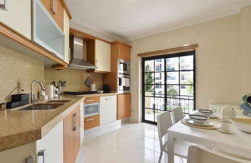 Lombos Apartment | Gorgeous Beach Apartment - Checkinhome