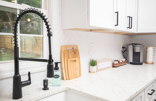 East Point House | Gorgeous Bungalow Minutes from Airport & ATL