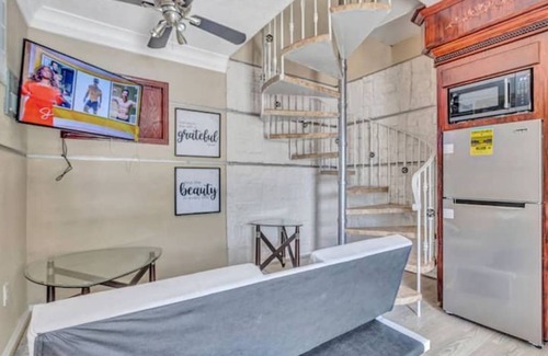 Medical District Other | Gorgeous Casita