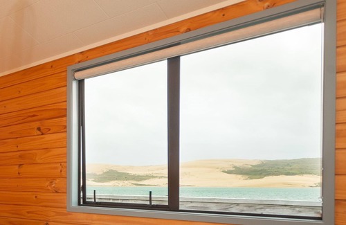 Opononi House | Gorgeous cottage, stunning ocean views, 1 min to the beach! Relax & recharge 😍