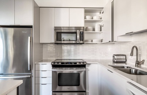 Chinatown Apartment | Gorgeous Downtown 1BR w/Gym & W/D, near South Station, by Blueground