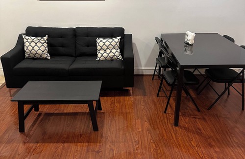 Mount Vernon Square House | Gorgeous Downtown TH Apt near all the Tourist Sites