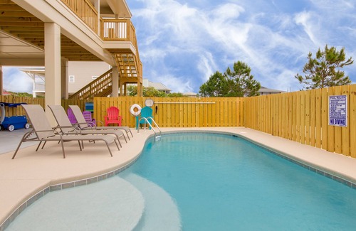 East End House | Gorgeous Gulf views! 4BR and 4BA, Private Pool and Steps to the Gulf.