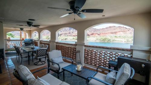 Parker Strip House | Gorgeous Hacienda on the River Private dock