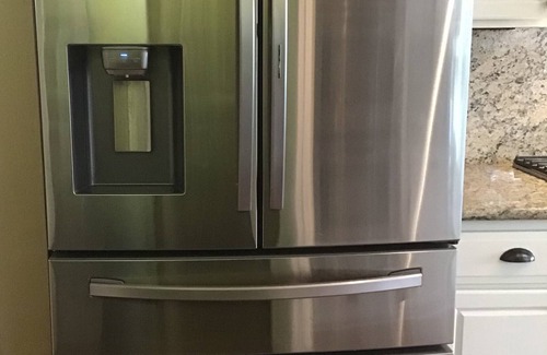 Hayward House | Gorgeous Hayward Hills Solar Home with EV Level 2 Charger