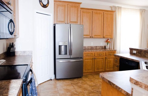 Englewood South House | GORGEOUS HOME 5 MIN FROM THE BEACH