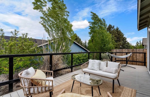 Boyd Acres House | GORGEOUS HOME 8 min drive to DT & walk to breweries