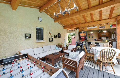 Rochefort-du-Gard House | Gorgeous home in Rochefort du Gard