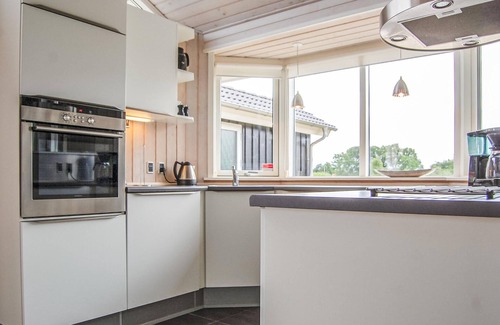 Flovt Strand House | Gorgeous home in Haderslev with WiFi