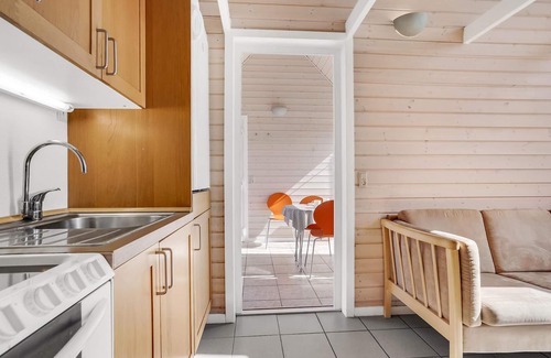 Hadsund House | Gorgeous home in Hadsund with kitchen