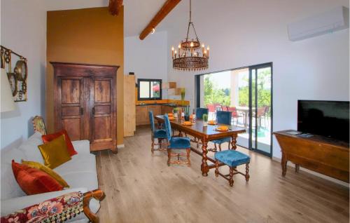 Labeaume House | Gorgeous Home In Labeaume With Kitchen