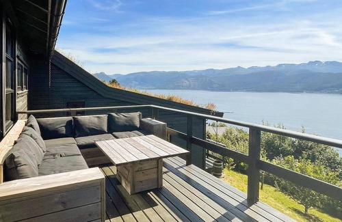 Kvam House | Gorgeous home in Norheimsund with WiFi