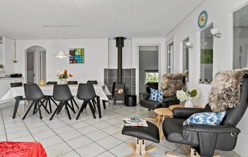 Jegum House | Gorgeous Home In Oksbøl With Sauna