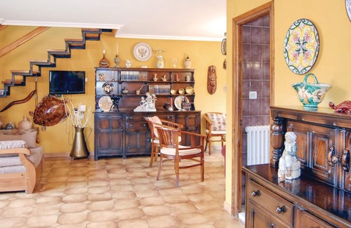 Villamayor House | Gorgeous home in Piloña with kitchen