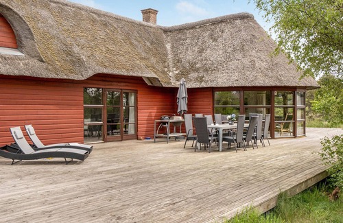 Sønderstrand House | Gorgeous home in Rømø with kitchen
