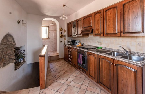 Monticello Amiata House | Gorgeous home in Monticello Amiata