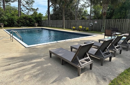 Wilmington House | Gorgeous Home with Saltwater Pool in Midtown