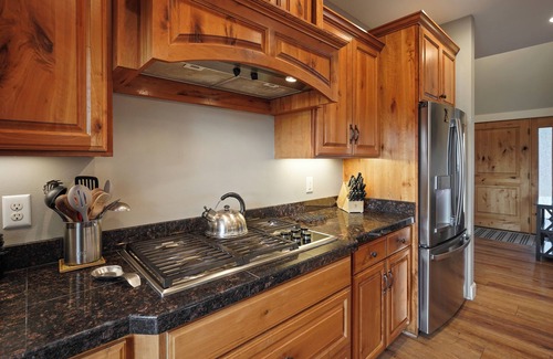 Westbrook Meadows House | Gorgeous! Hot Tub, Mountain Views, Road to Mt Bachelor!