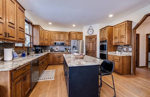Inver Grove Heights House | Gorgeous Lake Home with Hot Tub - by MOA and MSP