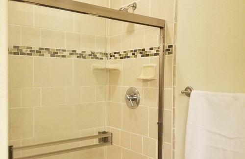 Arvada Condo | Gorgeous lake condo near downtown denver