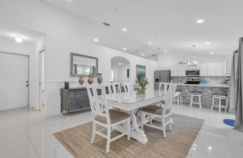 Palm Beach - West Palm Beach House | Gorgeous Lake Worth Beach House 4 Bedroom Home by RedAwning