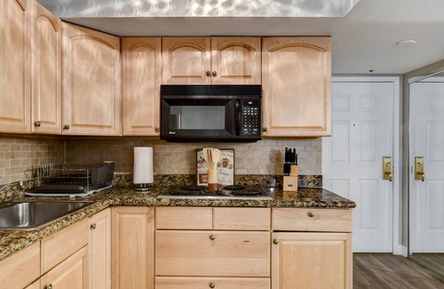 Las Vegas Strip Condo | Gorgeous, Luxurious Penthouse Next to Bellagio on the Strip! Call 702-987-6904.