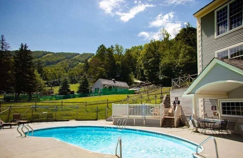 Hancock Apartment | Gorgeous Mountain View Suite Ski On/Off At Jiminy - Fully Redone Decor