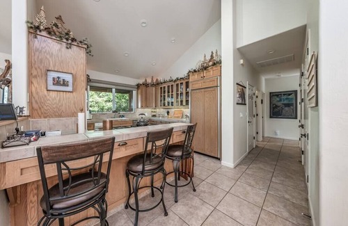 Granite Ridge Cabin | Gorgeous, Multi-property with SPA & outdoor kitchen