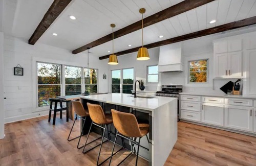 Crane Hill House | ~Gorgeous New Home~Smith Lake~Waterfront!4BR!Private Dock! Winter Specials!
